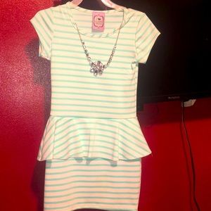 Girls dress